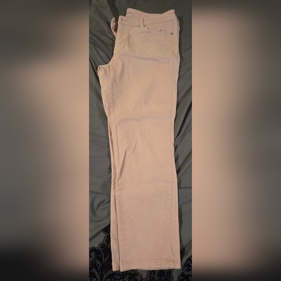 Michael Kors Pink Jeans - Picture 2 of 10